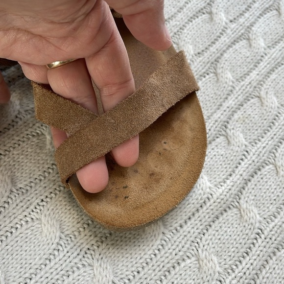 Women’s sz 8 Yokono leather sandals. Between the tow open heel buckle tan Spain - Picture 11 of 11